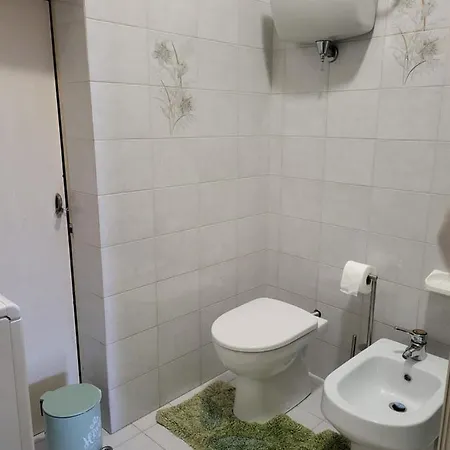 Vicolo Fiorito Apartment *